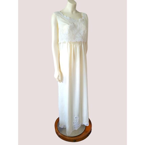 Vintage Christian Dior Silk Blend Nightgown W Lace Cream Size 36 - Picture 1 of 16